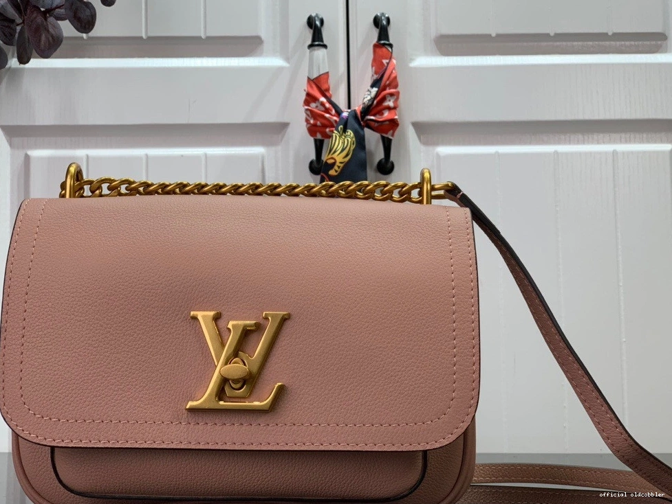 Official oldcobbler LOUIS CHAIN VUITTON PM LOCKME 0816